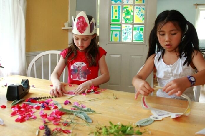 How to Make Flower Crowns and Necklaces