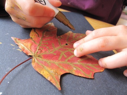 How To Make A Beautiful Fall Leaf Garland