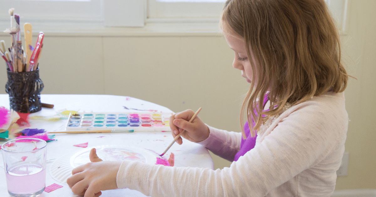 How to Setup Paper Plate Painting with an Art Club