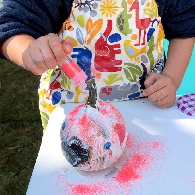 painting pumpkins with kids _rachel withers