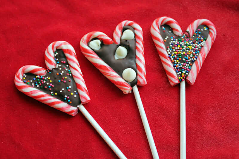 How To Make Candy Cane Lollipops Perfect For Holiday Gifts 