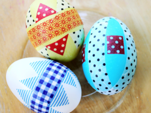 How to Use Washi Tape to Decorate Easter Eggs