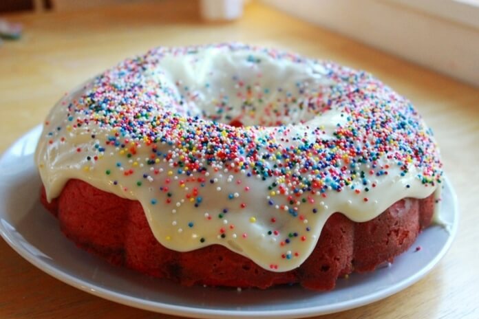 Rainbow Bundt Cake 04