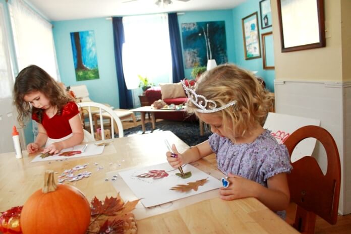 Leaf Peepers Fall Craft for Kids (20)