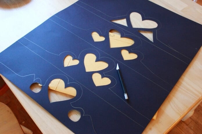 Heart crown outline on poster board