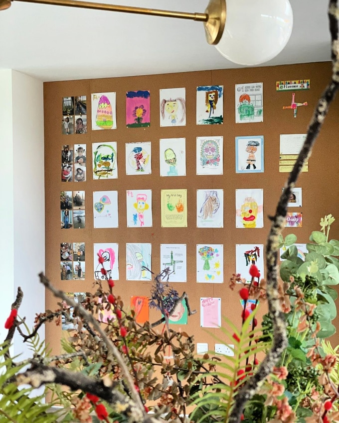 Kids Art Display: Simple, Inexpensive, & No Damage!