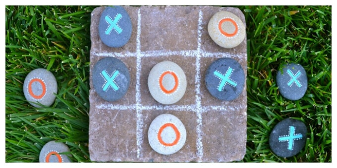 DIY Outdoor Games with Rocks - Garden Tic Tac Toe