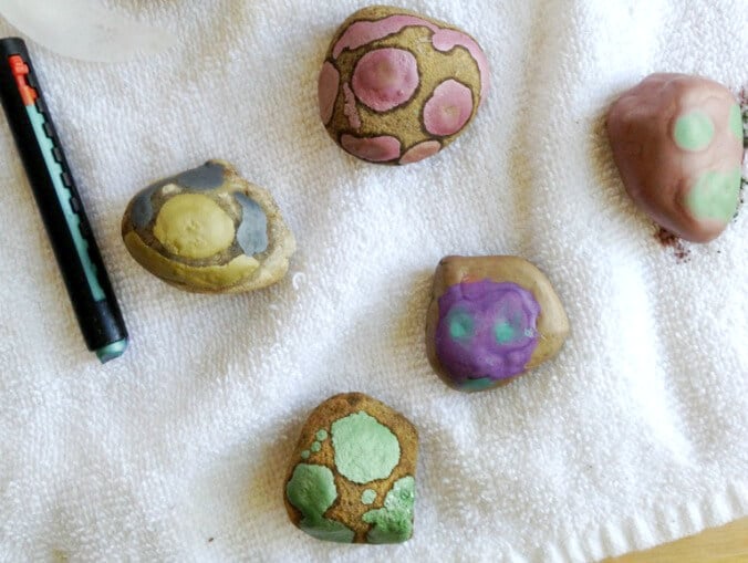 DiY Wishing Stones with Melted Crayon Rocks