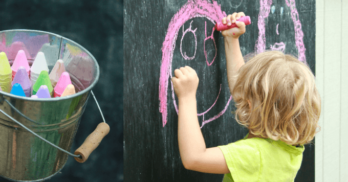 How to Make Your Own Chalkboard for the Backyard