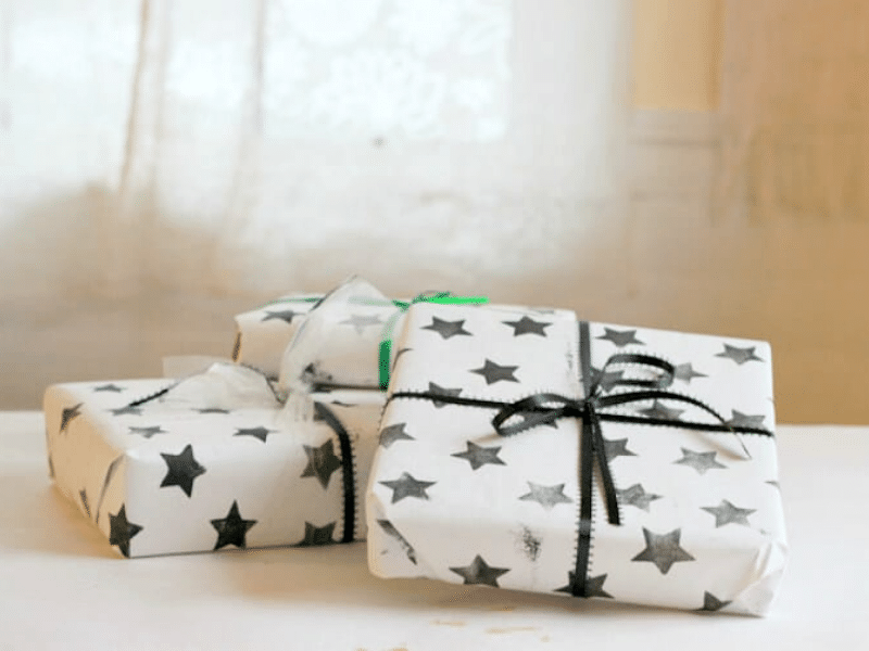 homemade wrapping paper featured