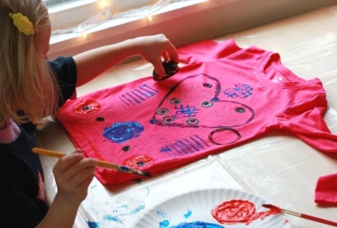 DIY Valentines Day Shirts Made by Printing with Everyday Objects