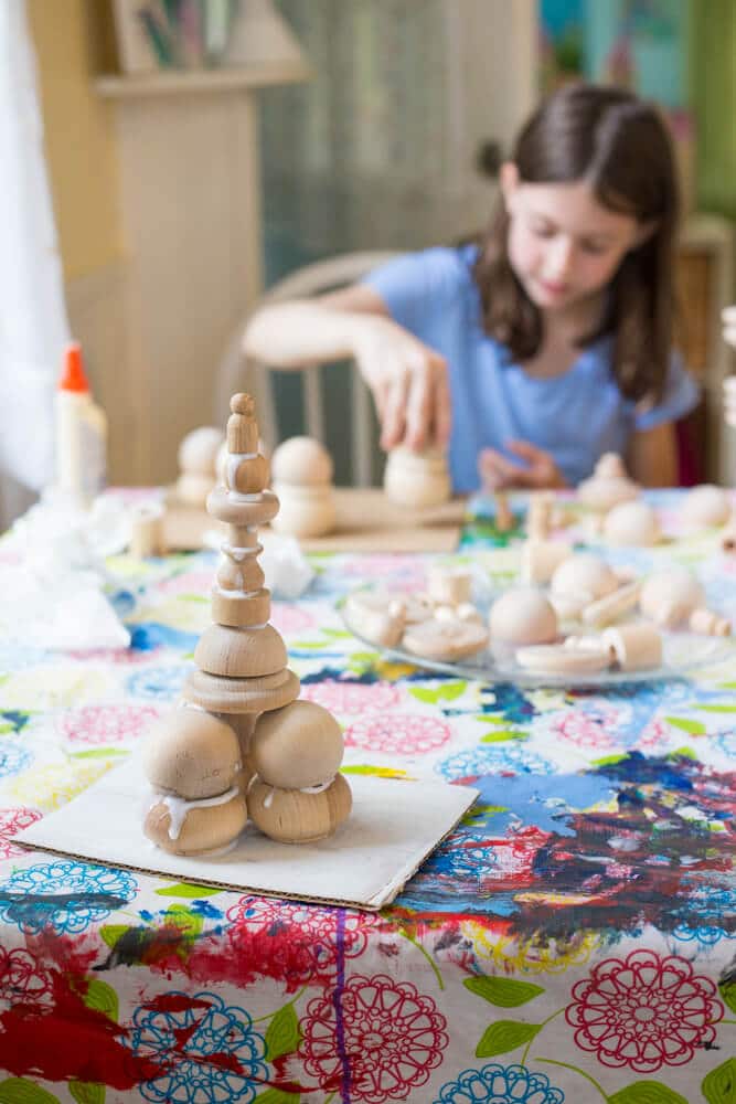 Making wood sculptures with kids