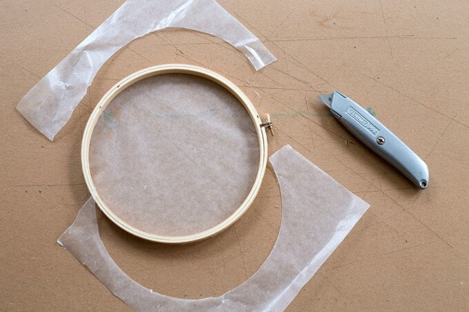How to make a tissue paper suncatcher with an embroidery hoop frame