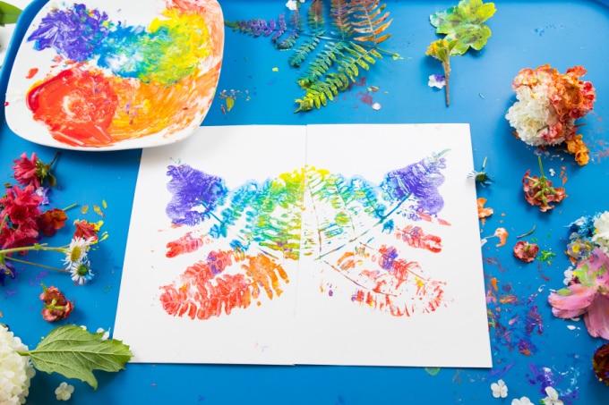 22 Nature Art Ideas For Kids   Flower Printing 