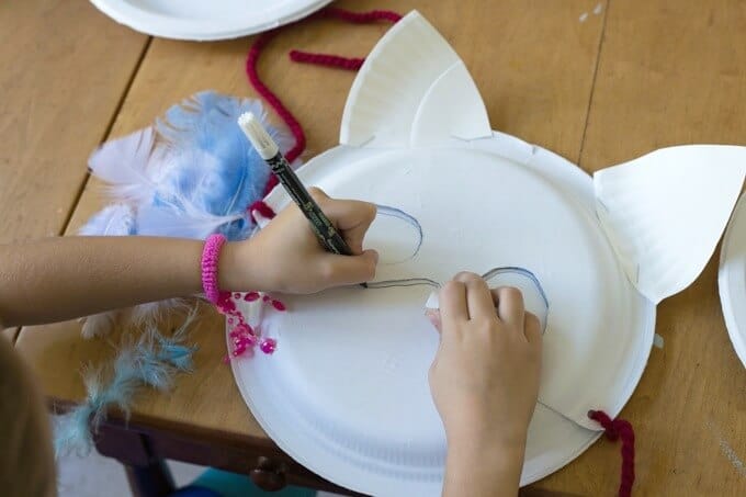 How to Make Paper Plate Masks - Costume making tips