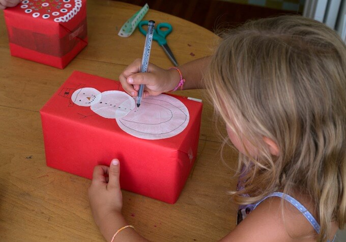 DIY Gift Wrap for Kids - Snowman