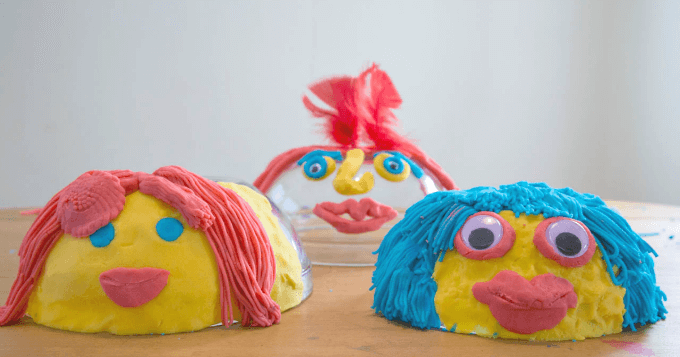 How to Make Playdough Faces on Bowls