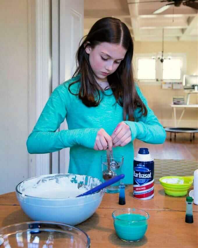 adding contact solution to slime