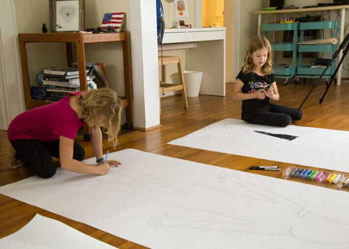 Body Tracing Art - Trace the child's body