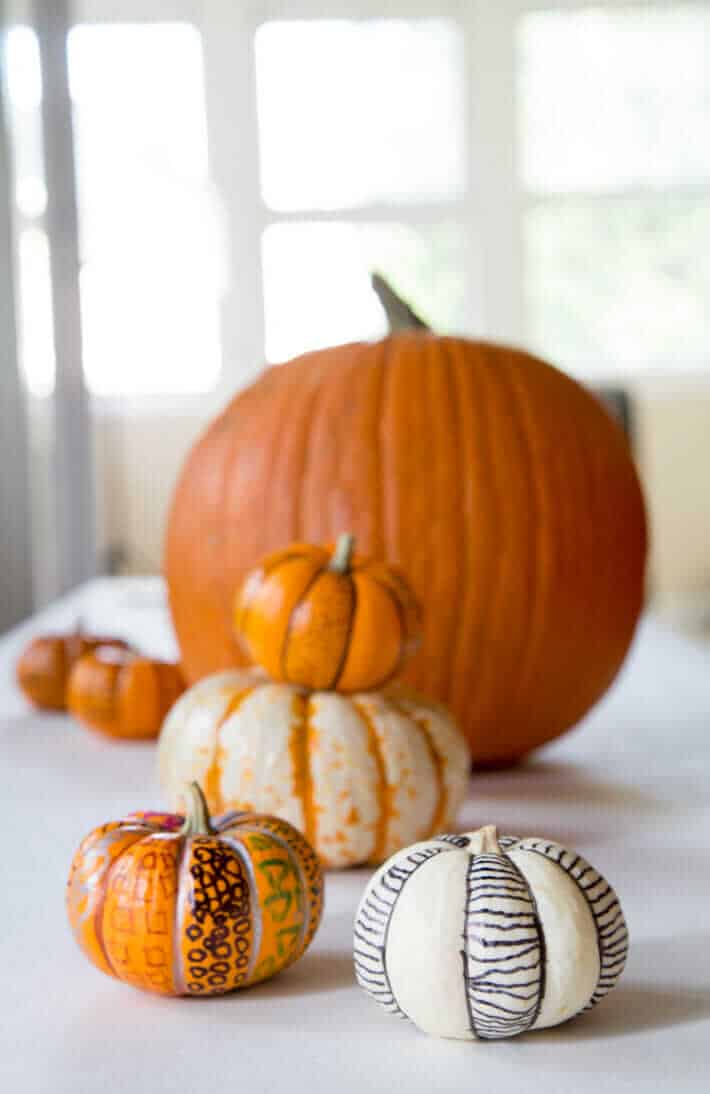 Zentangle pumpkins! (Plus click through for 11 more kids pumpkin decorating ideas that fun for all ages, look great, and last a long time.)