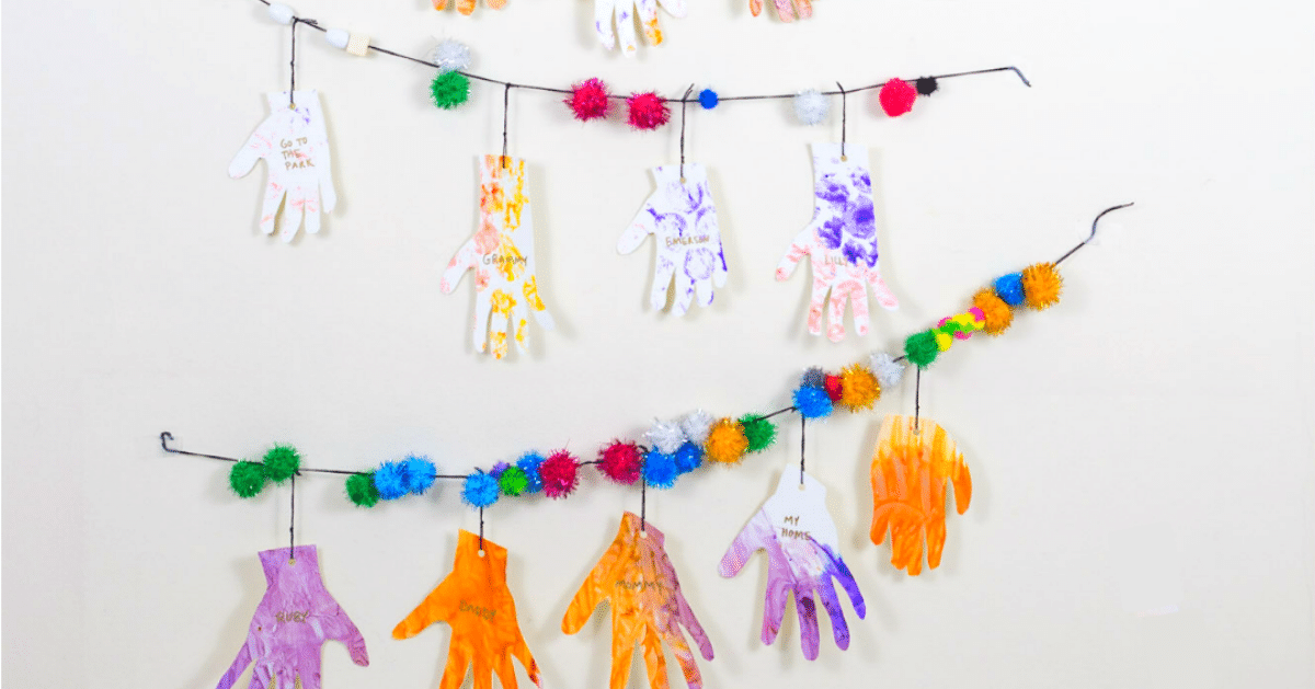 How to Make a Thanksgiving Handprint Art Garland