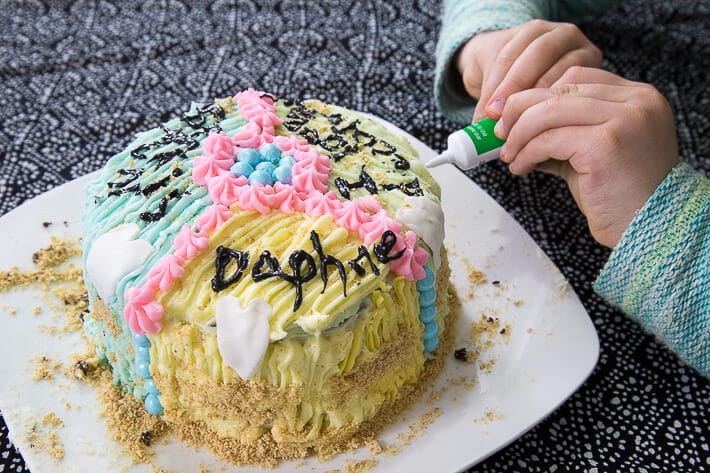 Kids Cake Decorating - adding words with writer icing