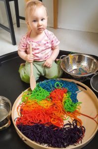 Art and Creativity at Home: First Art Experiences With My Daughter