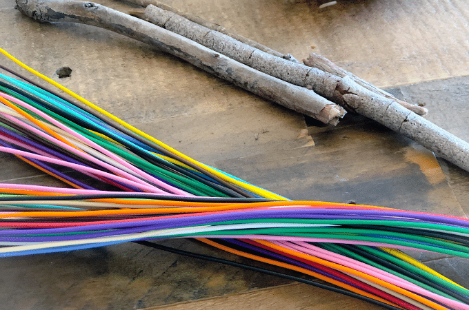 Colored Wire and sticks for sculpture art for kids