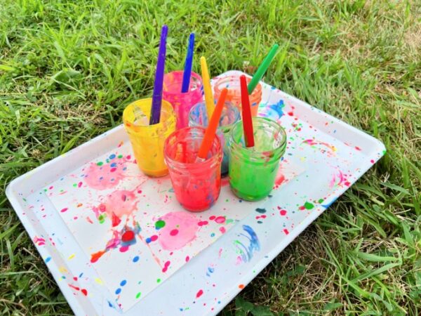 How to do Splatter Painting with Kids