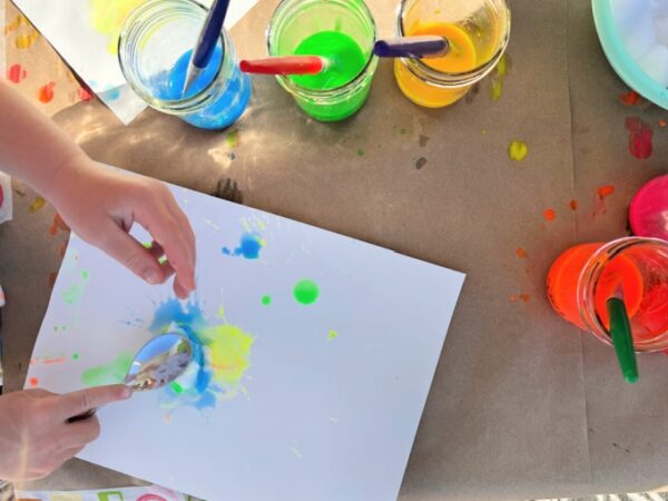 How to do Splat Painting for Kids