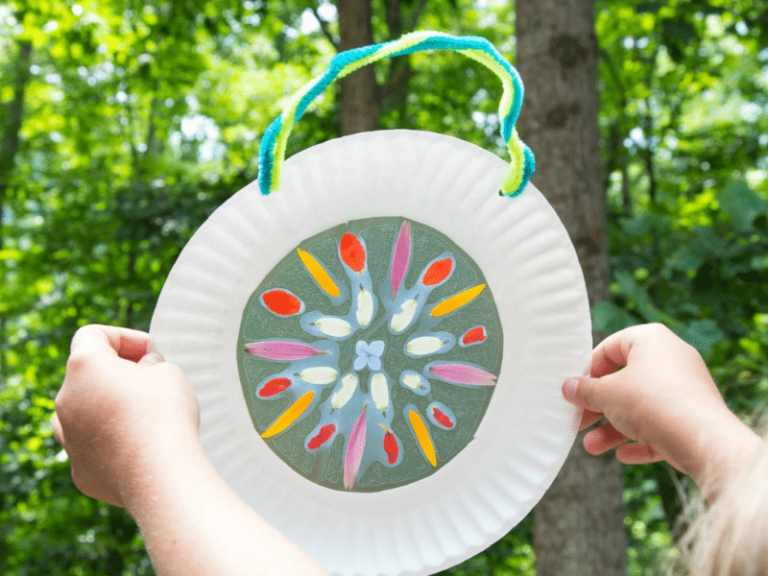 How to Make a Suncatcher with a Paper Plate