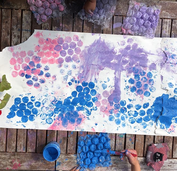 Bubble-wrap-printing-for-kids - preschool art activities 