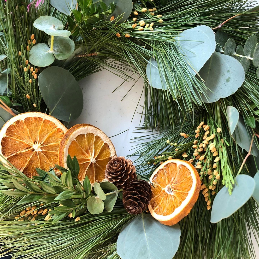 natural christmas wreath for kids