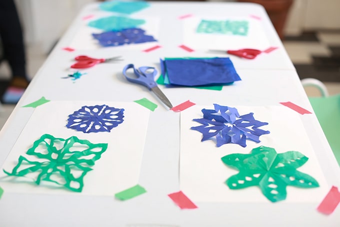 How to make tissue paper snowflakes prints