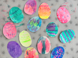 How to Paint Paper Eggs with this Easy Easter Craft