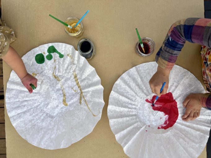 painting coffee filters for diy christmas garland