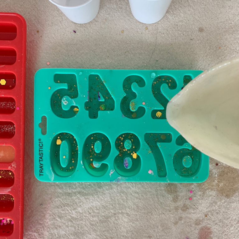 pouring resin