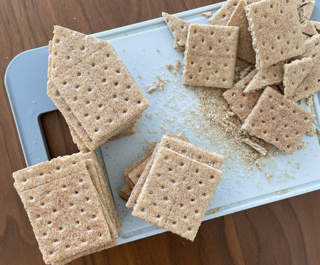 cut graham crackers