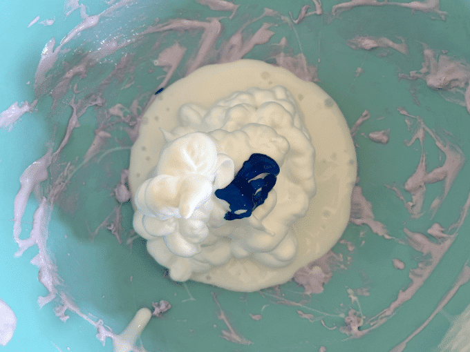 making fluffy slime