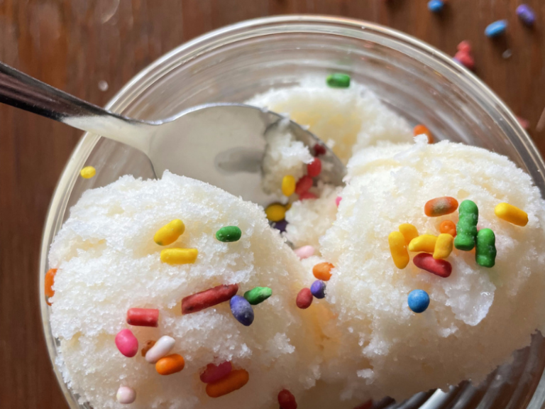 How to Make Snow Ice Cream