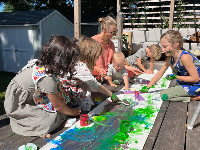 painting together benefits of arts