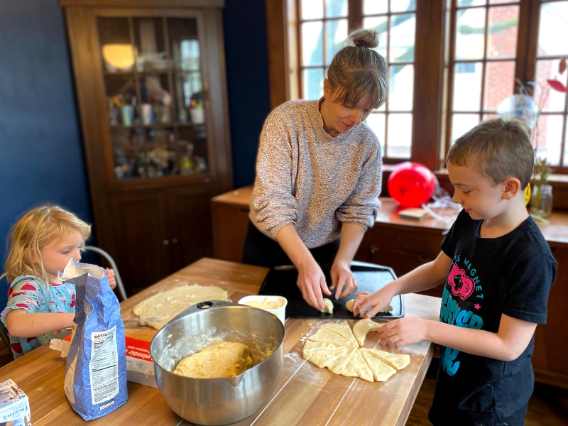 baking as a family