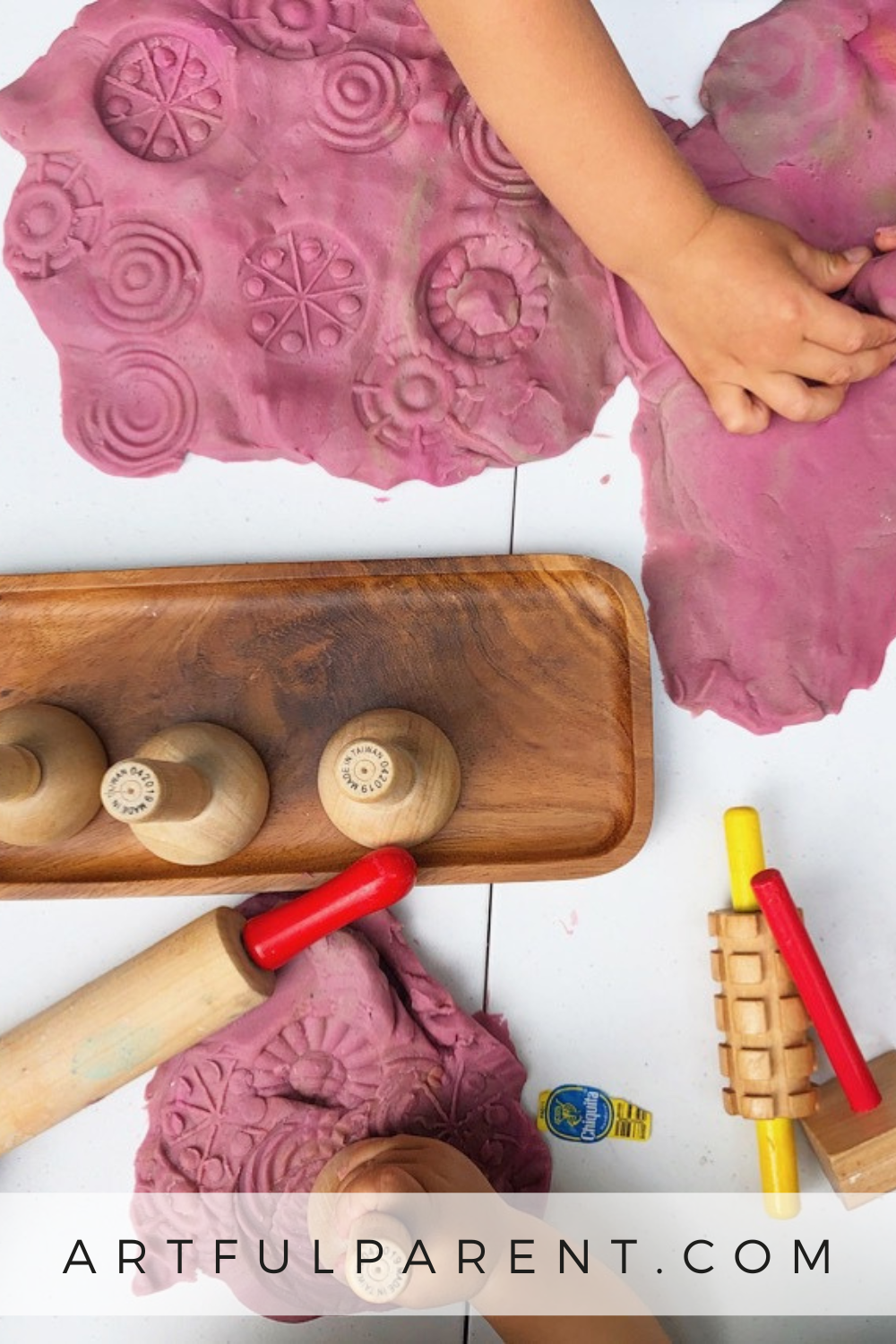 30 Ideas with Playdough for Kids