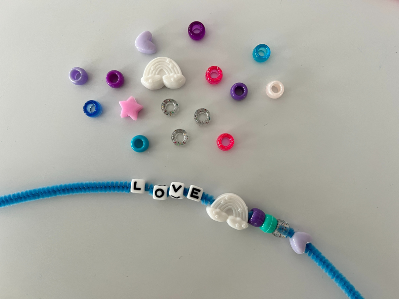 love bracelet for preschool mother's day crafts