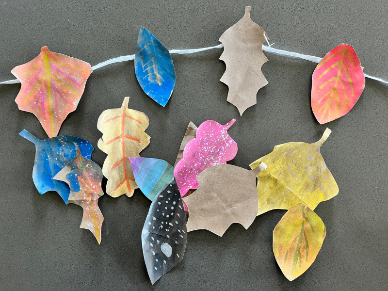 making paper leaf garland