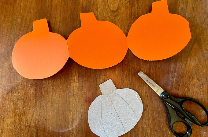 pumpkin garland with template